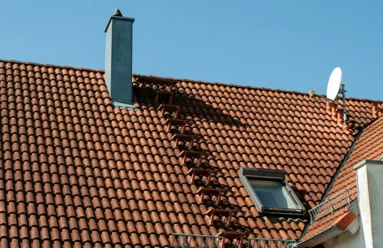 drabina na&nbsp;dachu